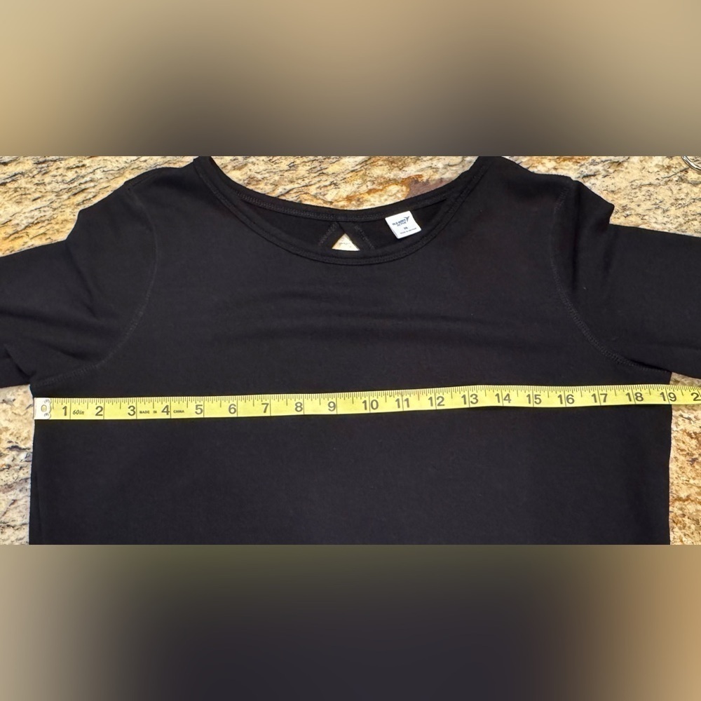 Old Navy Active Black Long Sleeve Open Back Top With Thumb Holes Women’sSize XS - Picture 6 of 7